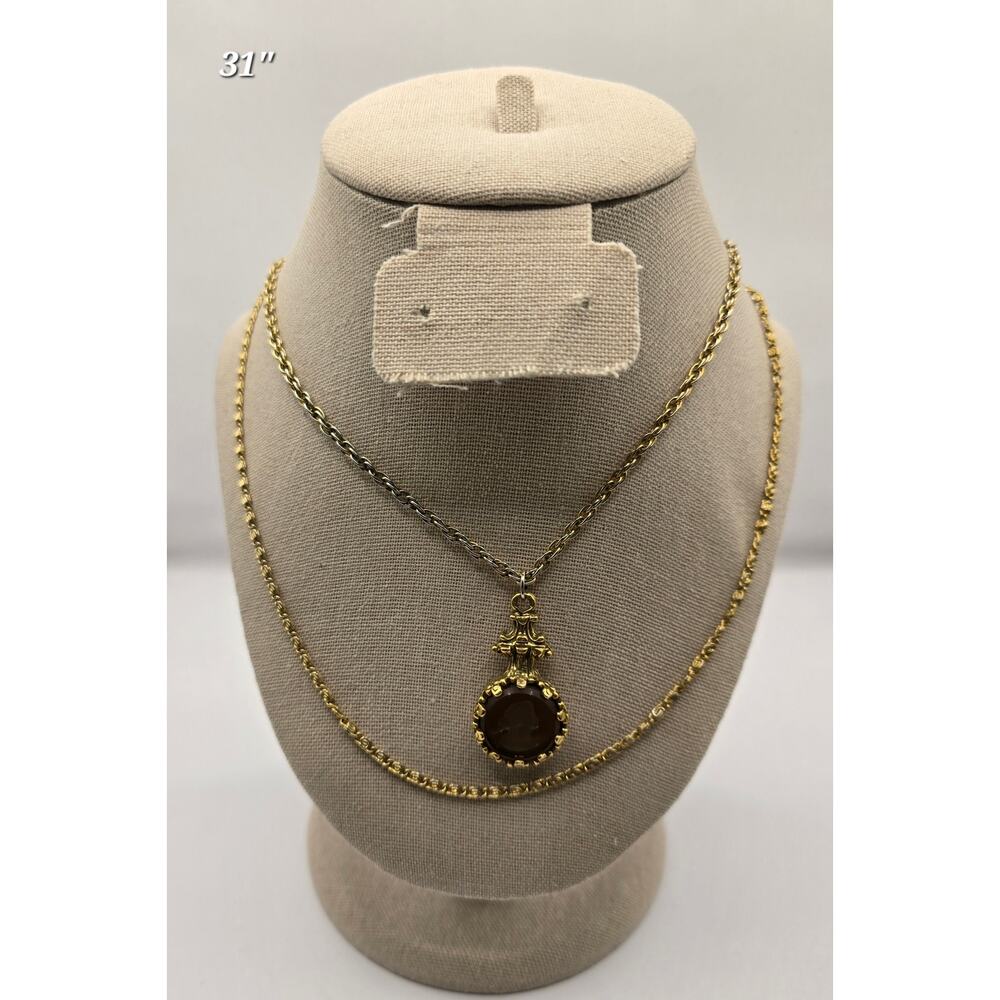 Gold-Tone Rope Chain Silhouette Cameo‎ Pendant Necklace